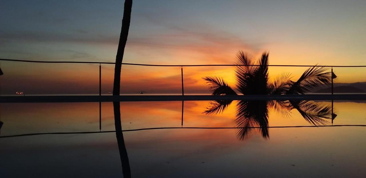 Villa Sol-Lua Bangalo Com Uso Exclusivo Da Piscina Ilhabela Esterno foto